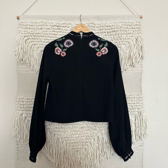 Tularosa Coco Blouse - Picture 8 of 8